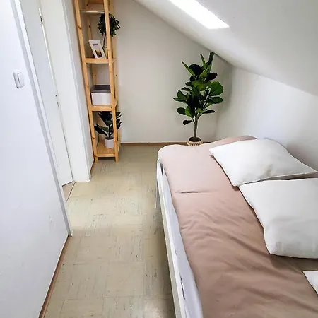 Dg R- Helle 2-zimmer Nähe Salzburg Apartment